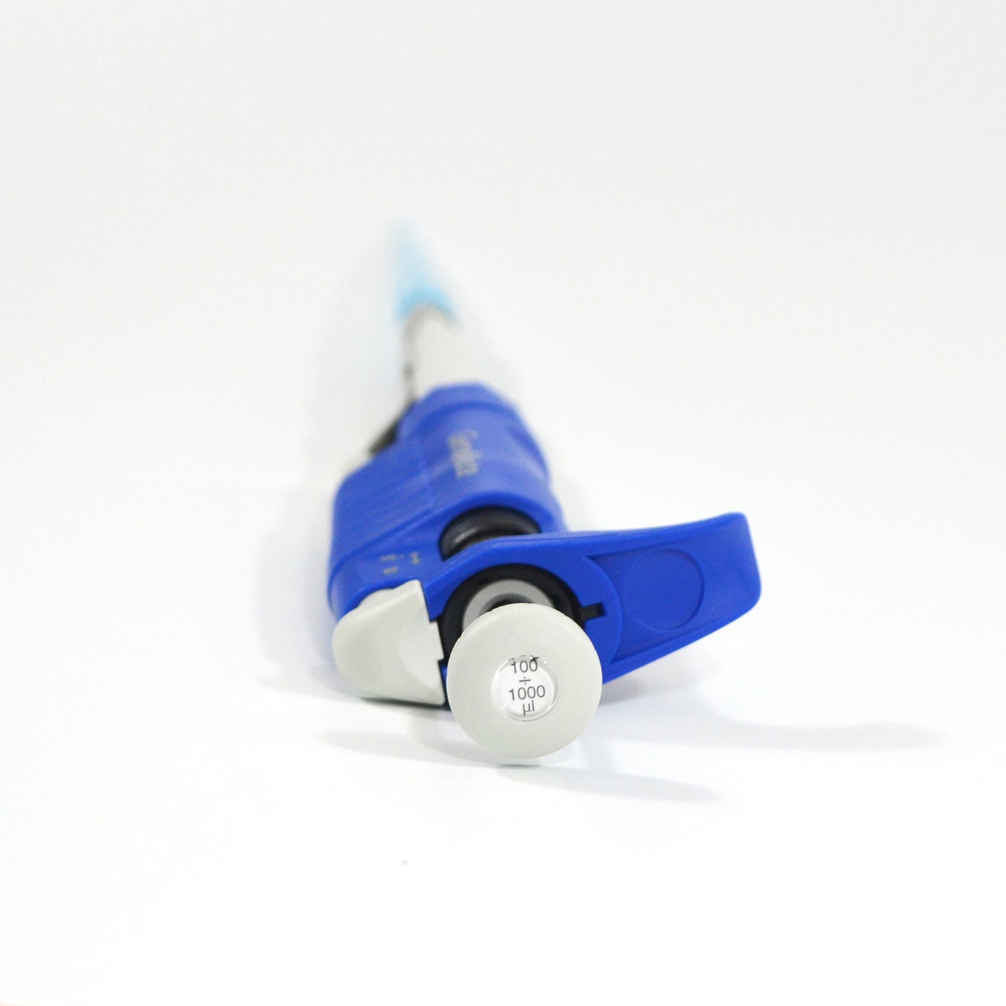 Adjustable Digital Pipettes image 5