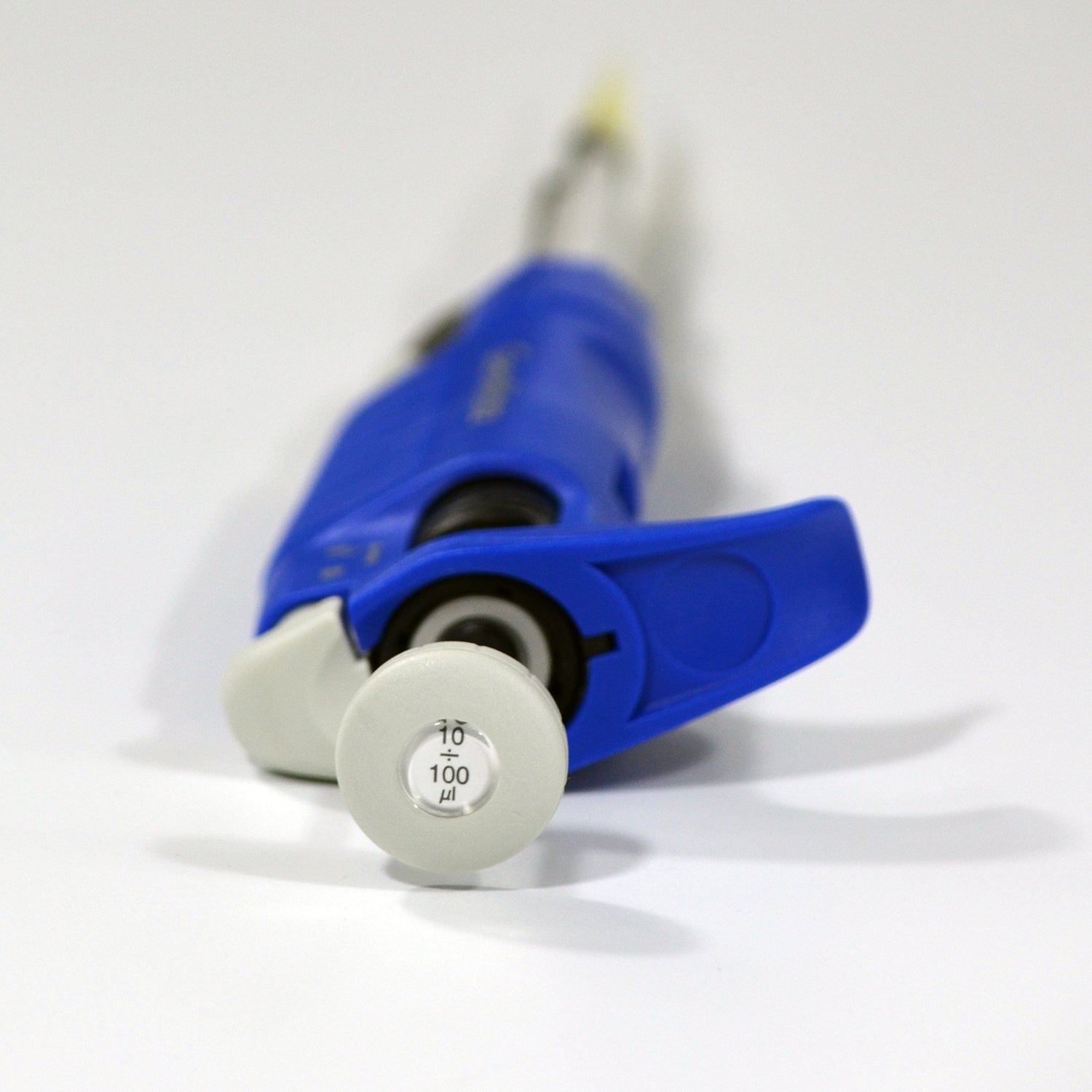 Adjustable Digital Pipettes image 9
